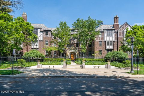 Tiny photo for 2200 Scottwood Avenue #306, Toledo, OH 43620 (MLS # 10001773)