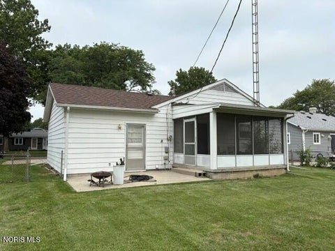 Tiny photo for 5836 Vistamar Road, Toledo, OH 43611 (MLS # 10012921)