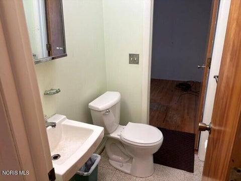 Tiny photo for 5836 Vistamar Road, Toledo, OH 43611 (MLS # 10012921)