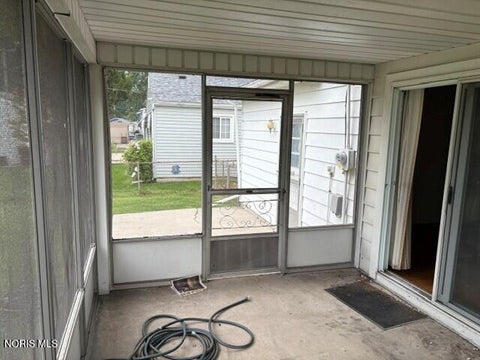 Tiny photo for 5836 Vistamar Road, Toledo, OH 43611 (MLS # 10012921)