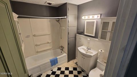 Tiny photo for 1436 County Road 33, Bluffton, OH 45817 (MLS # 10005544)