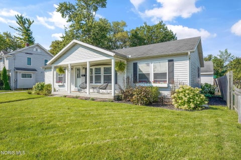 Tiny photo for 409 Ford Street, Maumee, OH 43537 (MLS # 10012739)