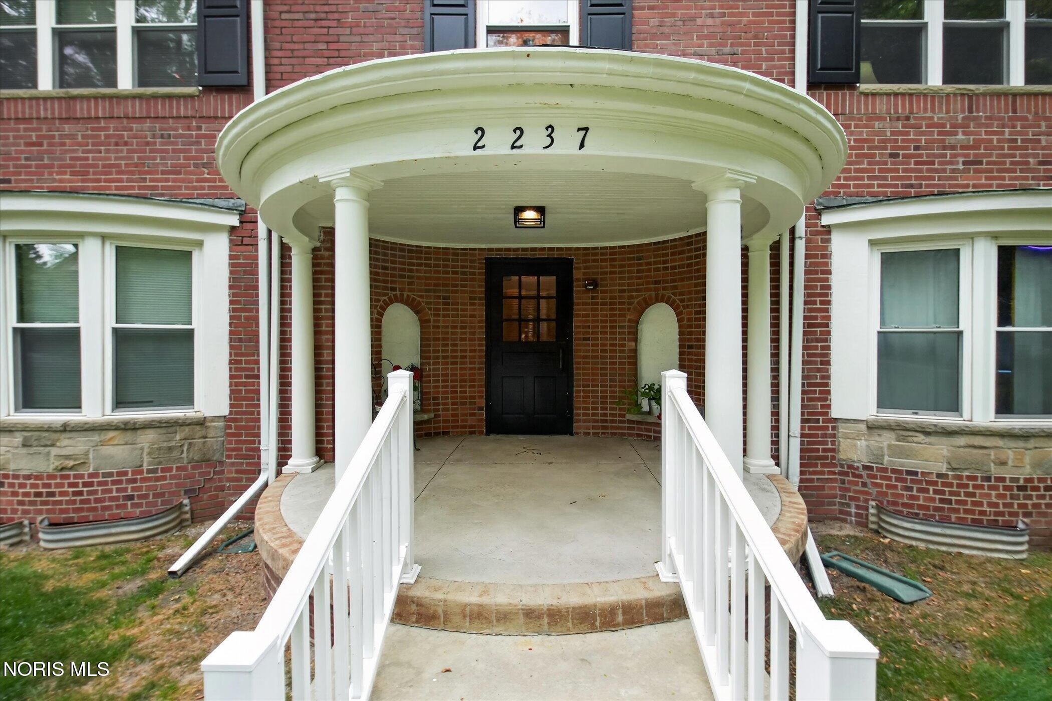 2237 Evergreen Road