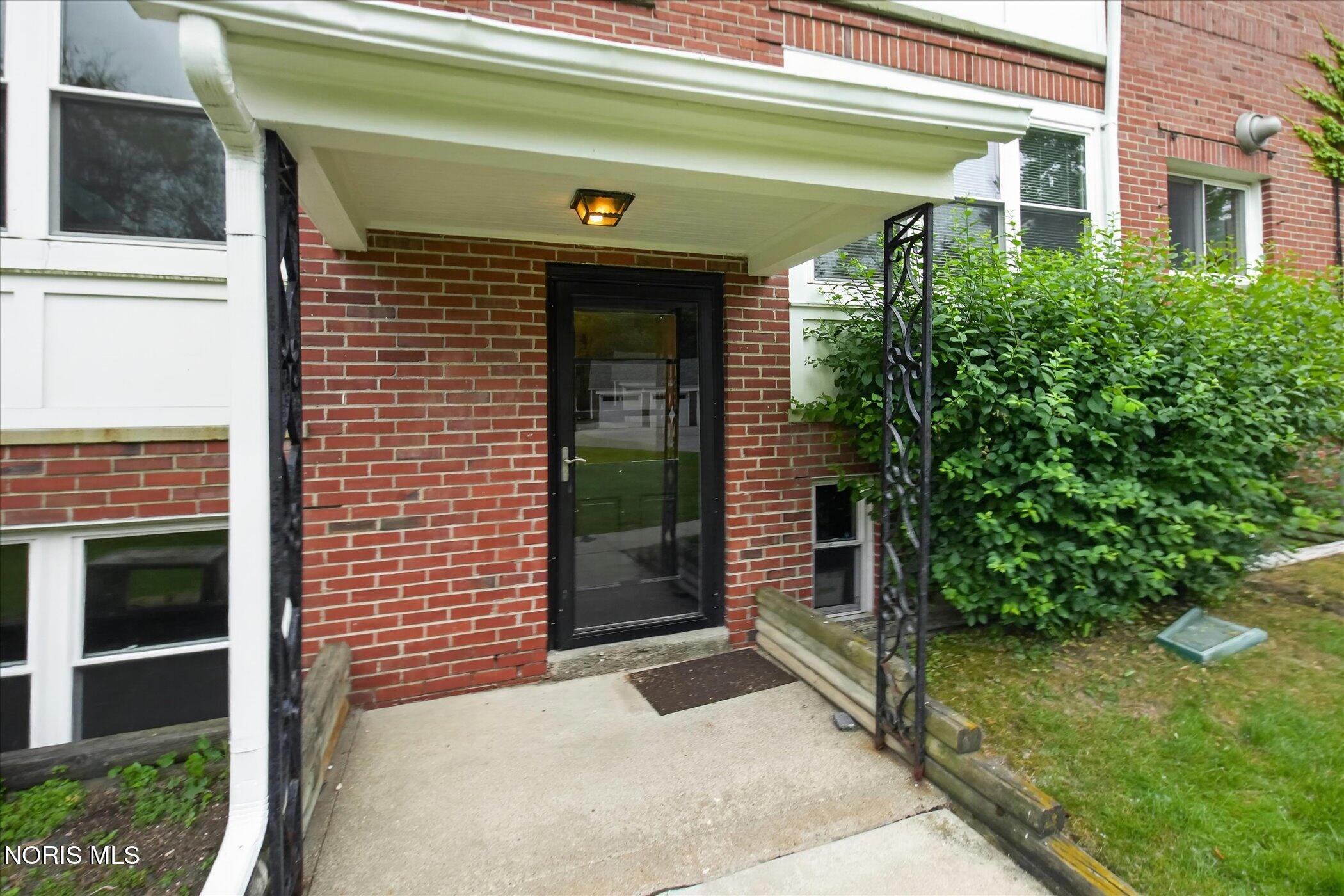 2237 Evergreen Road