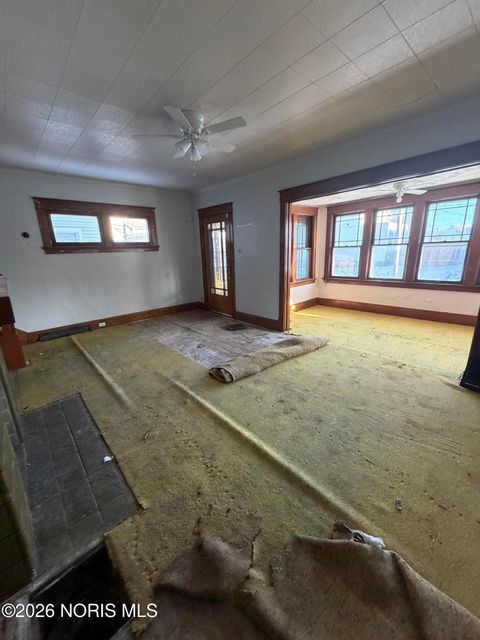 Tiny photo for 298 W Park Street, Toledo, OH 43608 (MLS # 10003382)