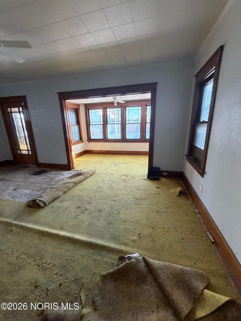 Tiny photo for 298 W Park Street, Toledo, OH 43608 (MLS # 10003382)