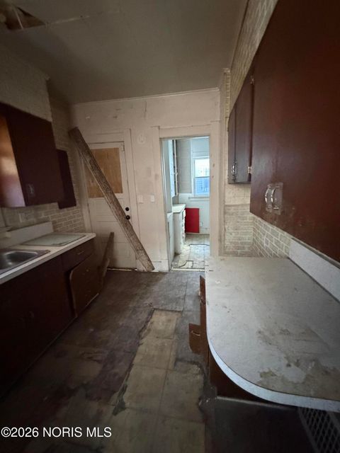 Tiny photo for 298 W Park Street, Toledo, OH 43608 (MLS # 10003382)