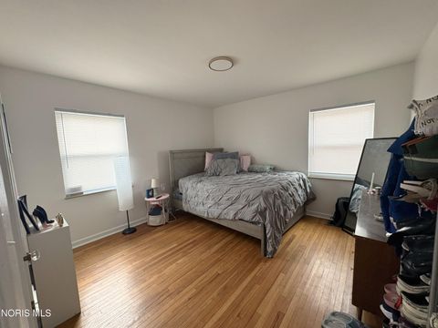 Tiny photo for 2928 Northwood Avenue, Toledo, OH 43606 (MLS # 10006018)