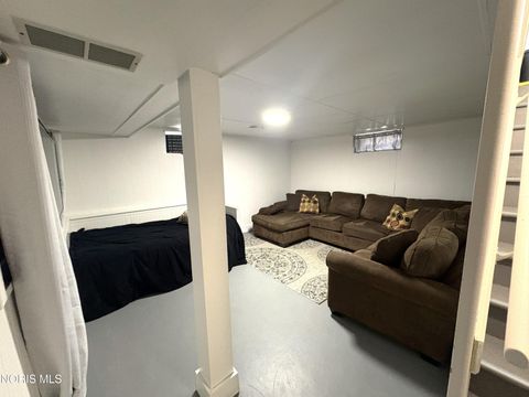 Tiny photo for 2928 Northwood Avenue, Toledo, OH 43606 (MLS # 10006018)