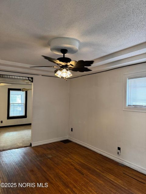 Tiny photo for 451 E Pearl Street, Toledo, OH 43608 (MLS # 10002338)