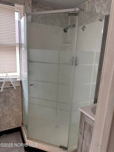 Tiny photo for 451 E Pearl Street, Toledo, OH 43608 (MLS # 10002338)