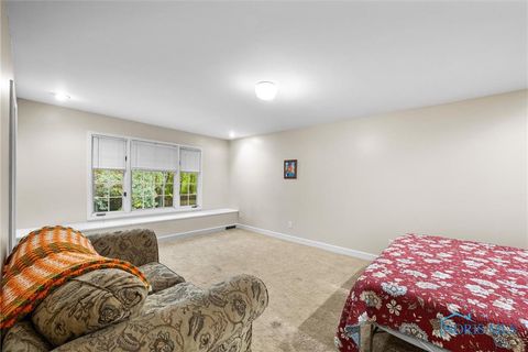 Tiny photo for 2015 King Road, Toledo, OH 43617 (MLS # 10007196)
