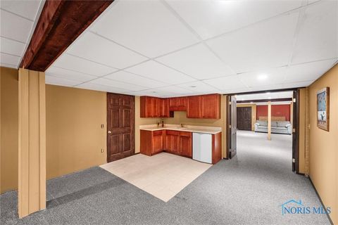 Tiny photo for 2015 King Road, Toledo, OH 43617 (MLS # 10007196)