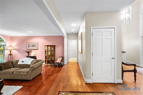 Tiny photo for 2015 King Road, Toledo, OH 43617 (MLS # 10007196)