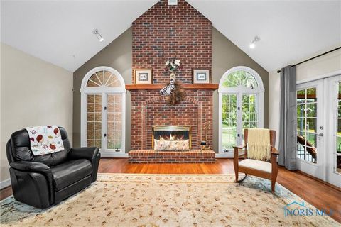 Tiny photo for 2015 King Road, Toledo, OH 43617 (MLS # 10007196)