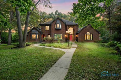 Photo of 2015 King Road, Toledo, OH 43617 (MLS # 10007196)