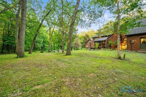 Tiny photo for 2015 King Road, Toledo, OH 43617 (MLS # 10007196)