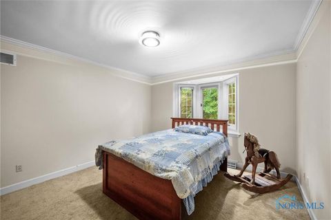 Tiny photo for 2015 King Road, Toledo, OH 43617 (MLS # 10007196)