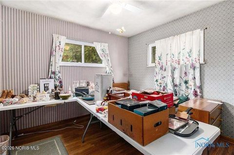 Tiny photo for 2012 Berdan Avenue, Toledo, OH 43613 (MLS # 10003973)