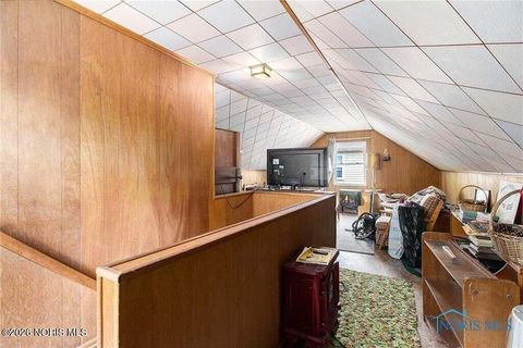 Tiny photo for 2012 Berdan Avenue, Toledo, OH 43613 (MLS # 10003973)