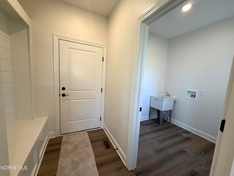 Tiny photo for 5051 Magnolia Drive, Oregon, OH 43616 (MLS # 10012717)