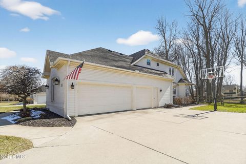 Tiny photo for 7811 Oak Leaf Court, Maumee, OH 43537 (MLS # 10004922)