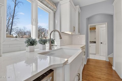 Tiny photo for 7811 Oak Leaf Court, Maumee, OH 43537 (MLS # 10004922)