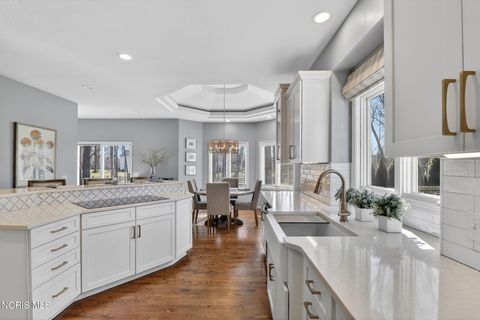 Tiny photo for 7811 Oak Leaf Court, Maumee, OH 43537 (MLS # 10004922)