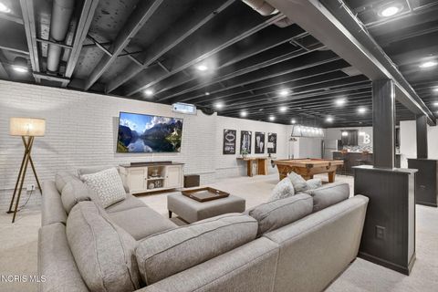 Tiny photo for 7811 Oak Leaf Court, Maumee, OH 43537 (MLS # 10004922)