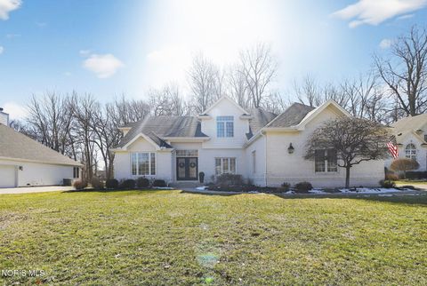 Photo of 7811 Oak Leaf Court, Maumee, OH 43537 (MLS # 10004922)