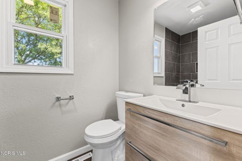 Tiny photo for 5560 Greenridge Drive, Toledo, OH 43615 (MLS # 10011651)
