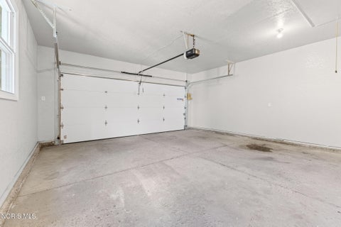 Tiny photo for 5560 Greenridge Drive, Toledo, OH 43615 (MLS # 10011651)