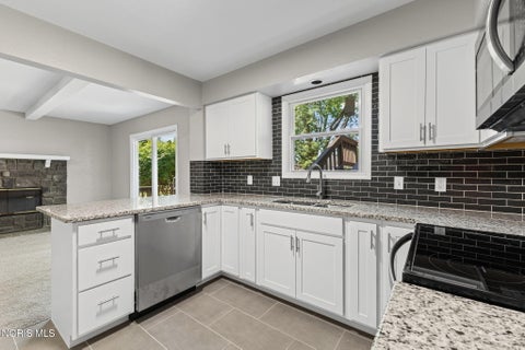 Tiny photo for 5560 Greenridge Drive, Toledo, OH 43615 (MLS # 10011651)
