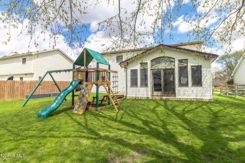 Tiny photo for 2634 Green Valley Drive, Toledo, OH 43614 (MLS # 10006253)