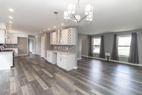 Tiny photo for 2634 Green Valley Drive, Toledo, OH 43614 (MLS # 10006253)