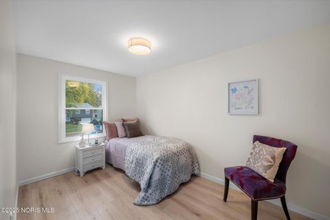 Tiny photo for 4248 Hunters Trail Drive, Toledo, OH 43607 (MLS # 10000858)