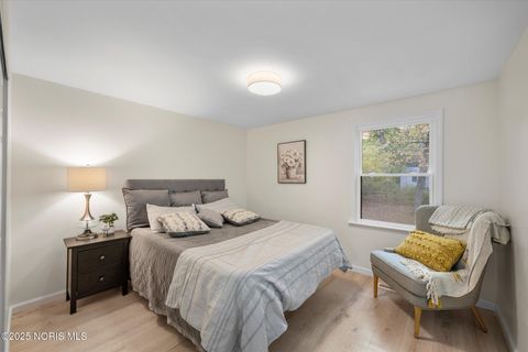 Tiny photo for 4248 Hunters Trail Drive, Toledo, OH 43607 (MLS # 10000858)