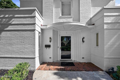 Tiny photo for 2708 Riverview Drive, Maumee, OH 43537 (MLS # 10011524)