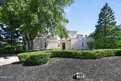 Tiny photo for 2708 Riverview Drive, Maumee, OH 43537 (MLS # 10011524)