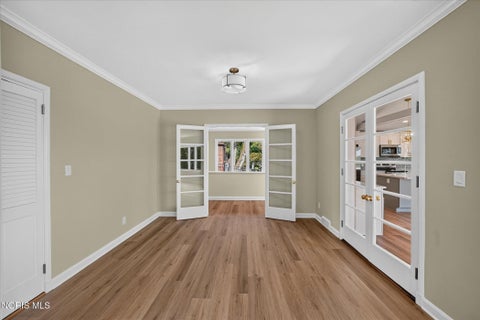Tiny photo for 2708 Riverview Drive, Maumee, OH 43537 (MLS # 10011524)
