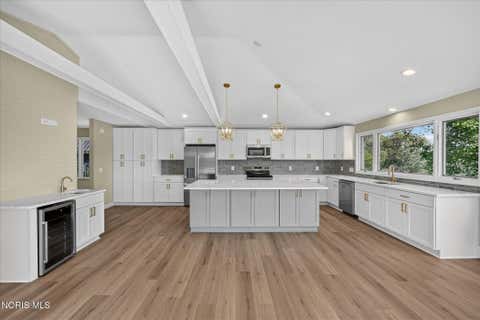 Tiny photo for 2708 Riverview Drive, Maumee, OH 43537 (MLS # 10011524)
