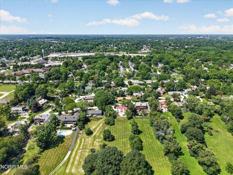 Tiny photo for 2708 Riverview Drive, Maumee, OH 43537 (MLS # 10011524)