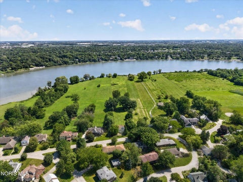 Tiny photo for 2708 Riverview Drive, Maumee, OH 43537 (MLS # 10011524)