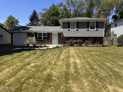 Photo of 2347 Brownlee Drive, Toledo, OH 43615 (MLS # 10008461)