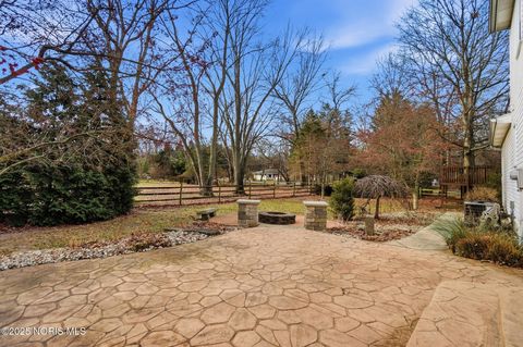 Tiny photo for 8257 Fawn Crest, Toledo, OH 43617 (MLS # 10002628)