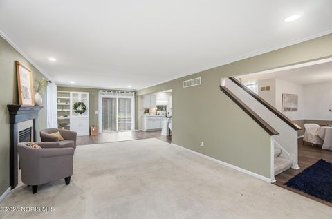 Tiny photo for 8257 Fawn Crest, Toledo, OH 43617 (MLS # 10002628)