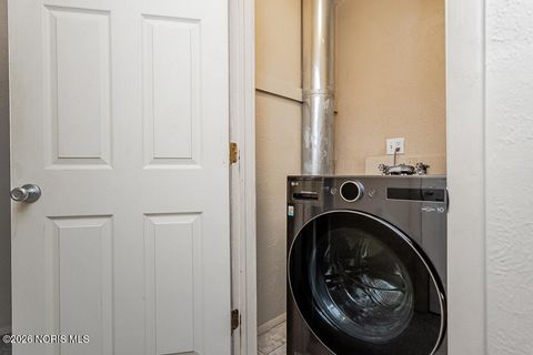 Tiny photo for 2226 Peabody Avenue, Toledo, OH 43614 (MLS # 10002678)