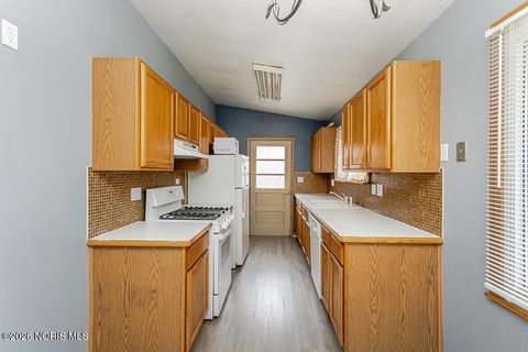 Tiny photo for 2226 Peabody Avenue, Toledo, OH 43614 (MLS # 10002678)