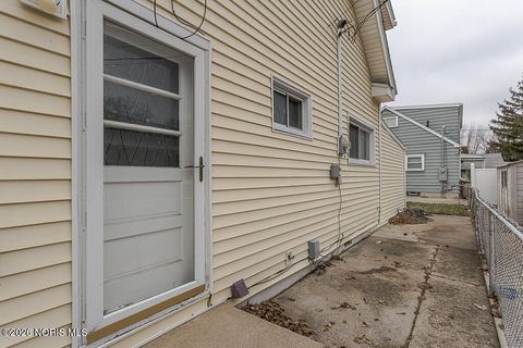 Tiny photo for 2226 Peabody Avenue, Toledo, OH 43614 (MLS # 10002678)