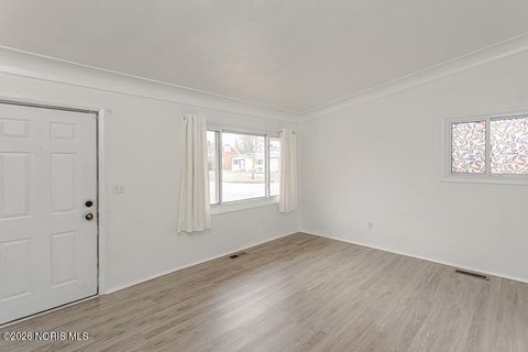 Tiny photo for 2226 Peabody Avenue, Toledo, OH 43614 (MLS # 10002678)